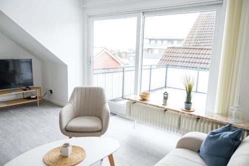 Balcony/terrace, Neu renoviertes Luxus Penthouse mit Dachterrasse und Parkplatz in Bestlage in Busum