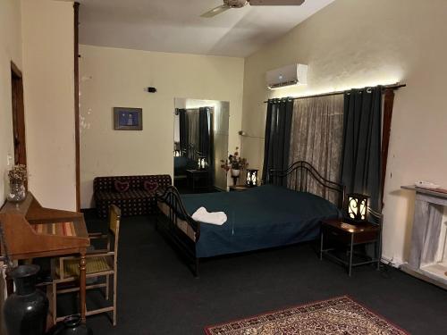 Rooms in Central Rawalpindi - Islamabad