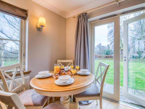 Iekārtas, 2 Bed in Chathill oc-77990 in Čathila