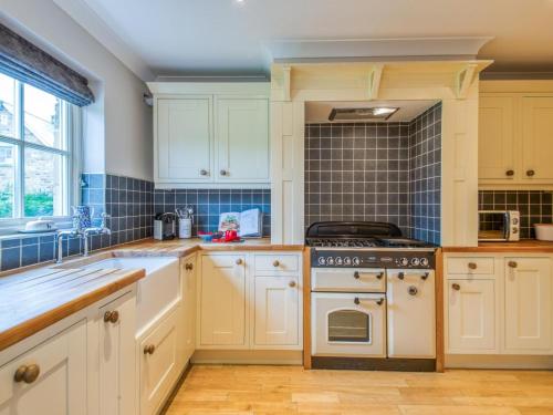 Iekārtas, 2 Bed in Chathill oc-77990 in Čathila