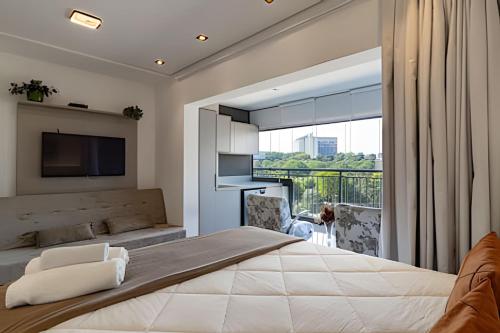 Apartamento moderno no Thera Ibirapuera com varanda e vista livre perto do metro e Congonhas