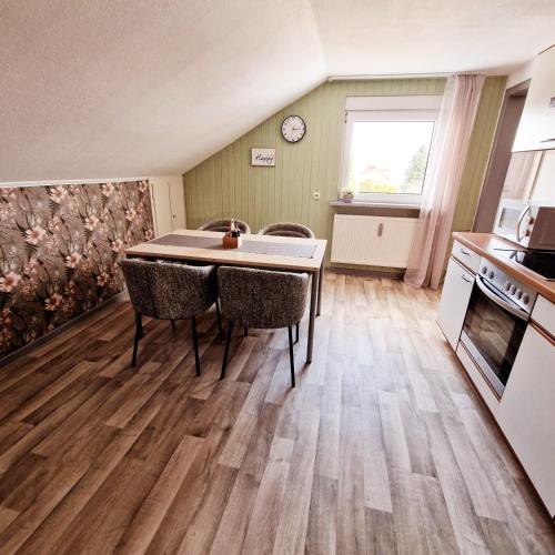 Ételek és italok, Holle - Land Holidays, Ferienwohnung mit schöner Aussicht (Holle - Land Holidays, Ferienwohnung mit schoner Aussicht) in Hessisch Lichtenau