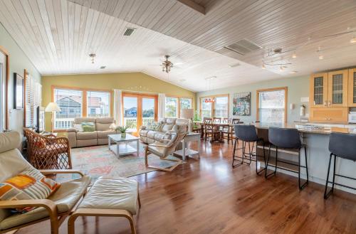 SeaEsta - Corolla, Ocean Sands, 430 Yds to Beach, Pool, Hot Tub, Flex Stays in Corolla (NC)