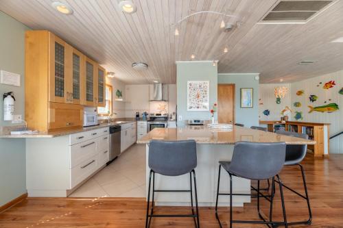 SeaEsta - Corolla, Ocean Sands, 430 Yds to Beach, Pool, Hot Tub, Flex Stays in Corolla (NC)