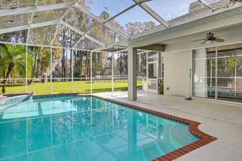Dock, Lanai & Pool! Modern Red Bug Lake Retreat in Land O' Lakes (FL)