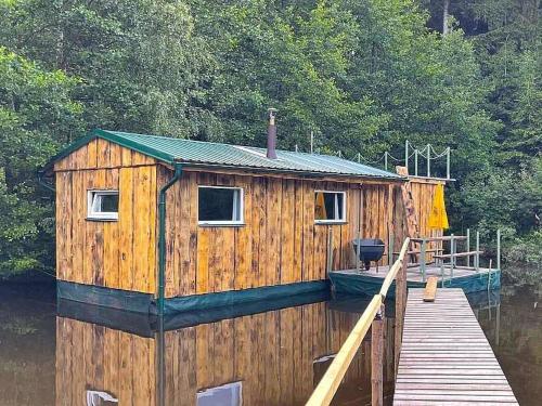 Houseboat u vodnika in Lipnice nad Sazavou