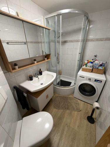 S&G Home Stilvolles 2-Zimmer-Apartment in zentraler Lage, Komfort & Entspannung garantiert! in Ditzingen, Deutschland