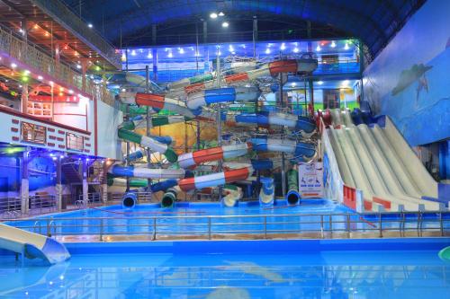 Kolam renang, فندق وحديقة الأمازون (فندق وحديقة الأمازون) in Sana`a