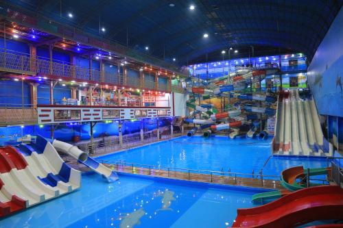 Kolam renang, فندق وحديقة الأمازون (فندق وحديقة الأمازون) in Sana`a