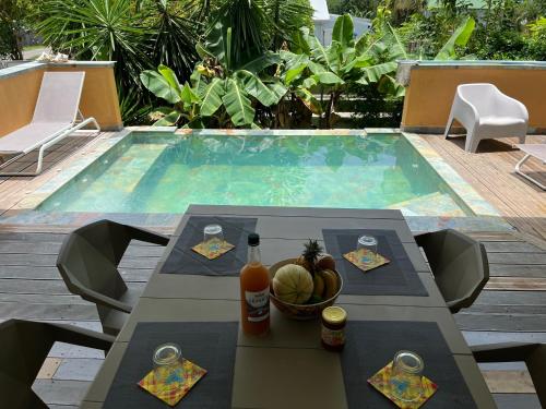 VILLA MABOUYA Piscine balnéo privative - Location saisonnière - Sainte-Rose