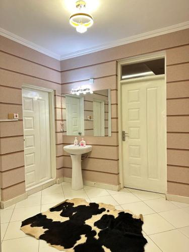 LuX EXECUTIVE 2 BEDROOM in Eldoret