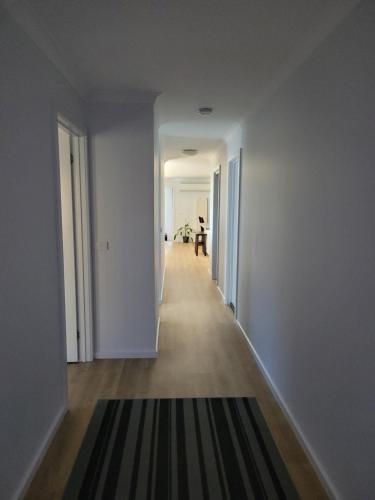 Easy homestay for solo traveller in Хобарт