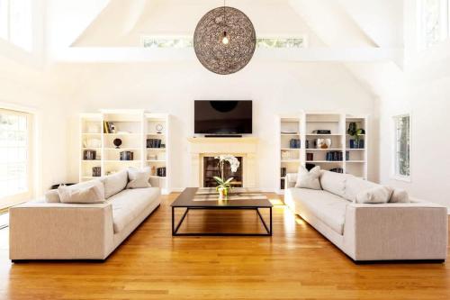 Southampton Dream Home Relax Open Heated Pool - image 7
