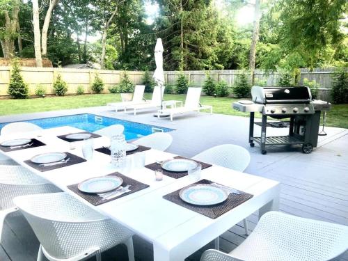 Southampton Dream Home Relax Open Heated Pool - image 11