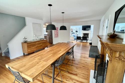 Southampton Dream Home Relax Open Heated Pool - image 2