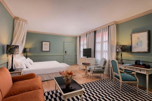 room detail thumbnail 0