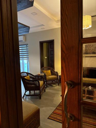 Wireless Nest Cantt Lahore - image 14