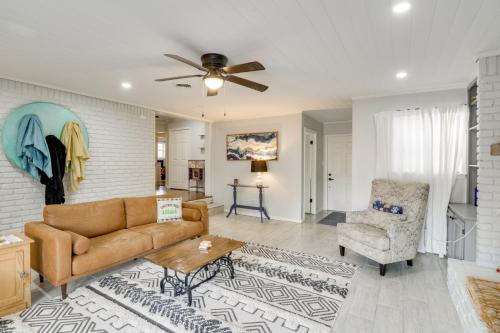 3 Mi to Saracen Landing! Family Getaway w/ Deck in פאין בלאף(אי אר)