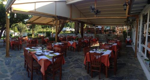 레스토랑, Vontzos Hotel in 스키아토스