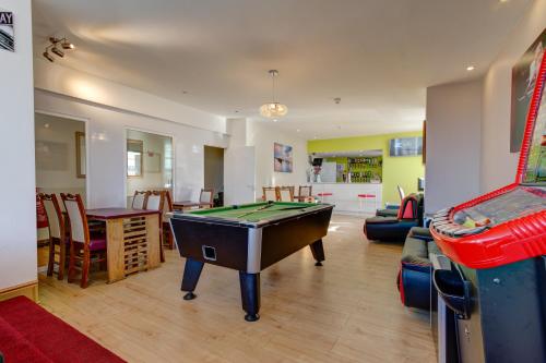 New Promenade Hotel - image 14