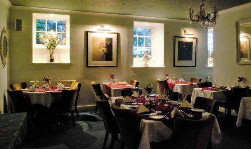 勞拜爾莊園鄉村別墅酒店 (Lowbyer Manor Country House) in 阿爾斯通鎮中心