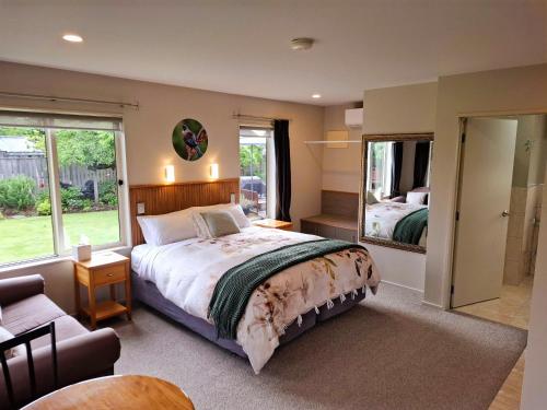 Blue Ridge Studios and Bed & Breakfast in Te Anau