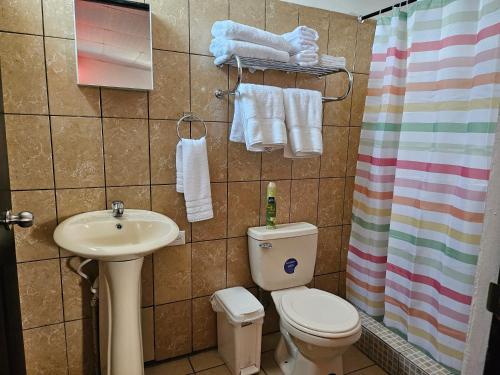 El hostal de Uriel in Comalapa