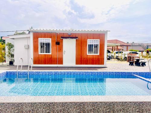 Rossaliya Cottage in Taiping