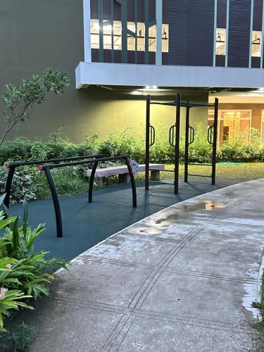 Taman, Riala Suite Cebu in Gloria