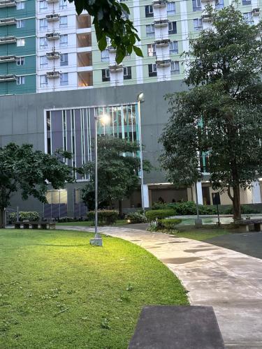 Taman, Riala Suite Cebu in Gloria