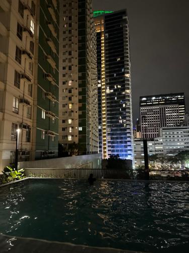 Kolam renang, Riala Suite Cebu in Gloria