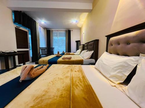 Adams Peak Lake Resort in Nallathanniya