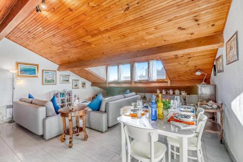 La Mansarde Bleu Azur - Happy Rentals