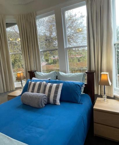 Comfy Hideaway with Queen Bed and a Trundler – khách sạn tại Tây Dunedin