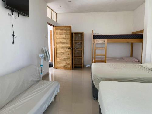 Casa a pasos de la playa - Nueva Esperanza
