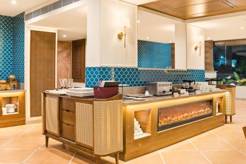 ห้องอาหาร, Amaari Beach Resort in กันยากุมารี