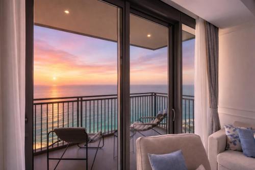 Luxury Seaview Apartment Near Bluewaters & JBR, Dubái