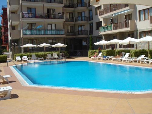 Summer Breeze Apartments - image 5