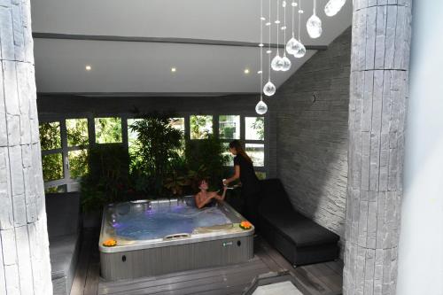 Kümblustünn, Camping Sen-Yan 5 étoiles (Camping Sen-Yan 5 etoiles) in Mezos