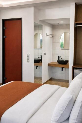 Villa Park Luxury Rooms - main image