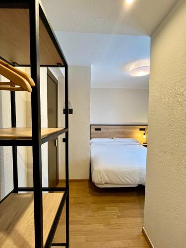 2 twin beds