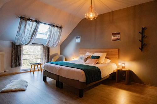 LOGIS-Hotel-Restaurant La Gentilhommiere in Artres