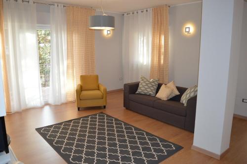 3 bedrooms, 4 beds