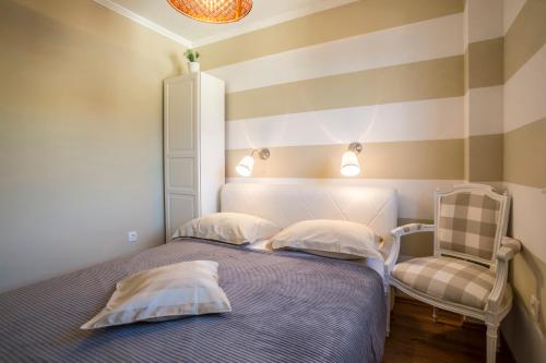 One-Bedroom Apartment with Spa Bath image 5