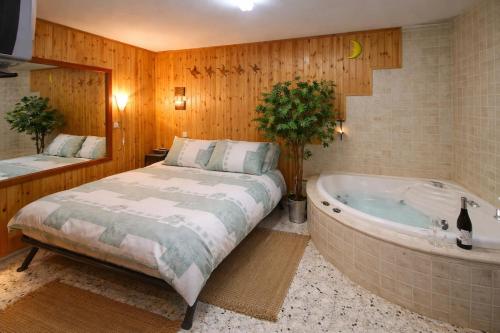 Among the cherry trees - B&B 1 Hermon in Metula