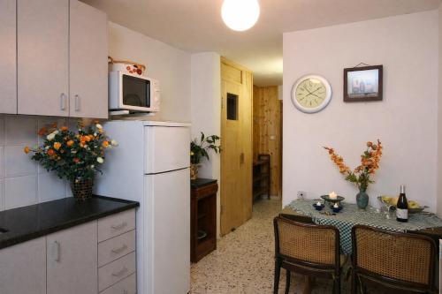 Among the cherry trees - B&B 1 Hermon in Metula
