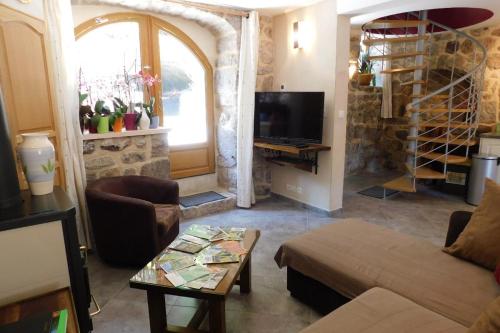 Iekārtas, La cibale in Montpezat-sous-Bauzon