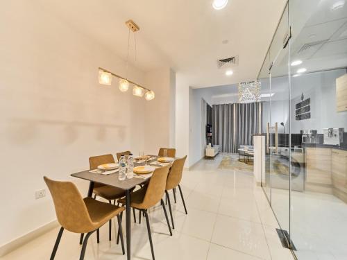 Cozy 2BR Canal Residence Sports City - image 13