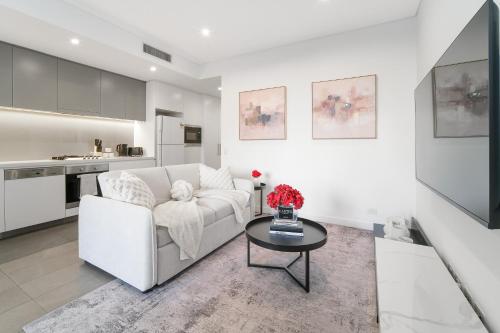 Guestroom, Marble Bloom One Bedroom Apartment near Sydney CBD with Parking in Glebe