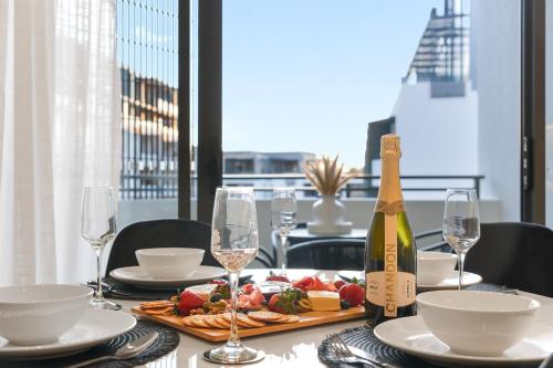 Facilities, Marble Bloom One Bedroom Apartment near Sydney CBD with Parking in Glebe